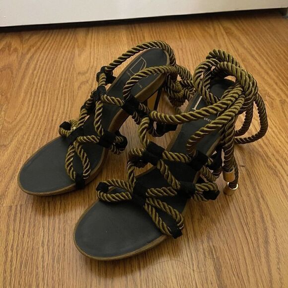 DVF Diane Von Furstenberg Gold rope tie gladiator Heels size US 6 - Picture 2 of 13